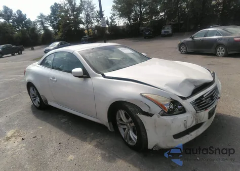 2010 Infiniti G37 z USA, uszkodzony, nr VIN JN1CV6FE2AM353874